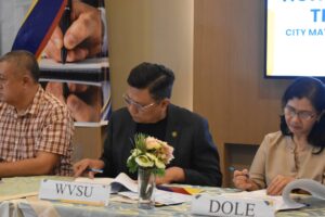 Dr. Villaruz signs MOA for Multi-Sectoral Advisory Council of Iloilo City