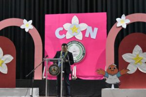 Dr. Villaruz welcomes CON first year students